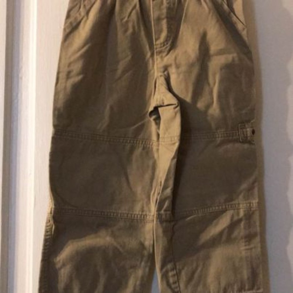 Faded Glory khaki pants (5T)